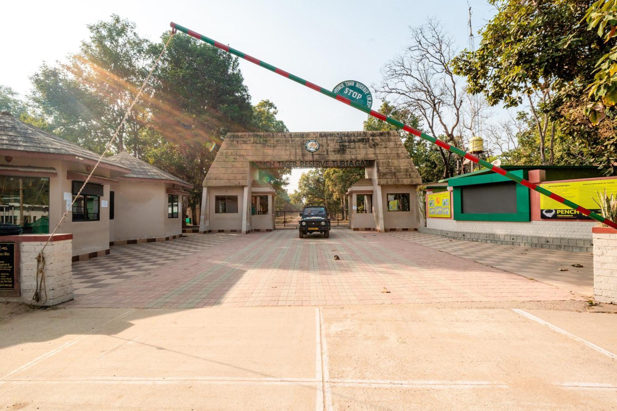 Treebo Premium Mowgli'S Den, Pench Hotel Khawasa Exterior photo