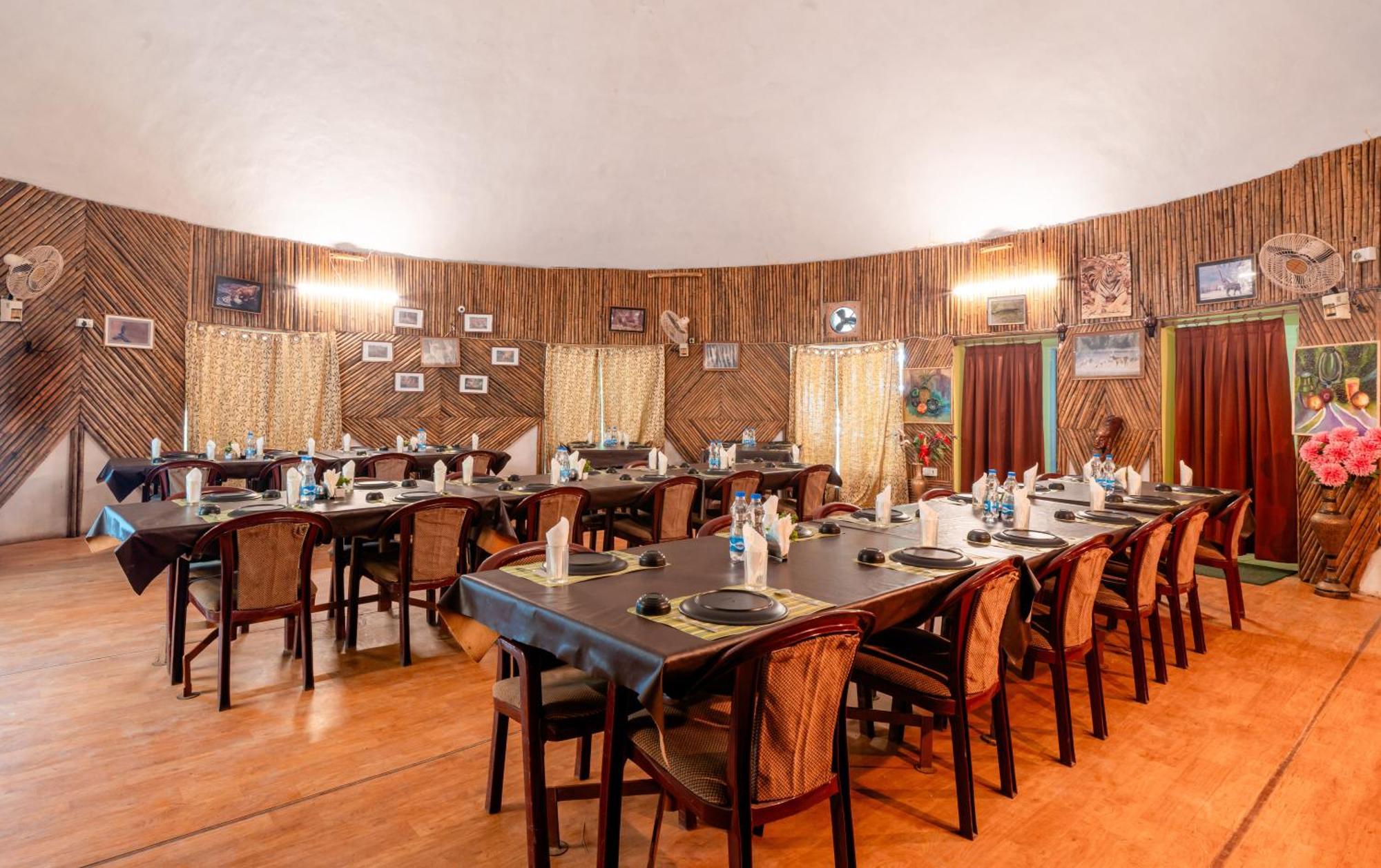 Treebo Premium Mowgli'S Den, Pench Hotel Khawasa Exterior photo
