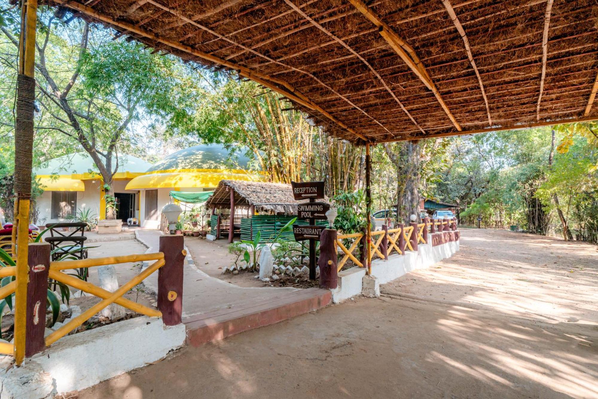 Treebo Premium Mowgli'S Den, Pench Hotel Khawasa Exterior photo