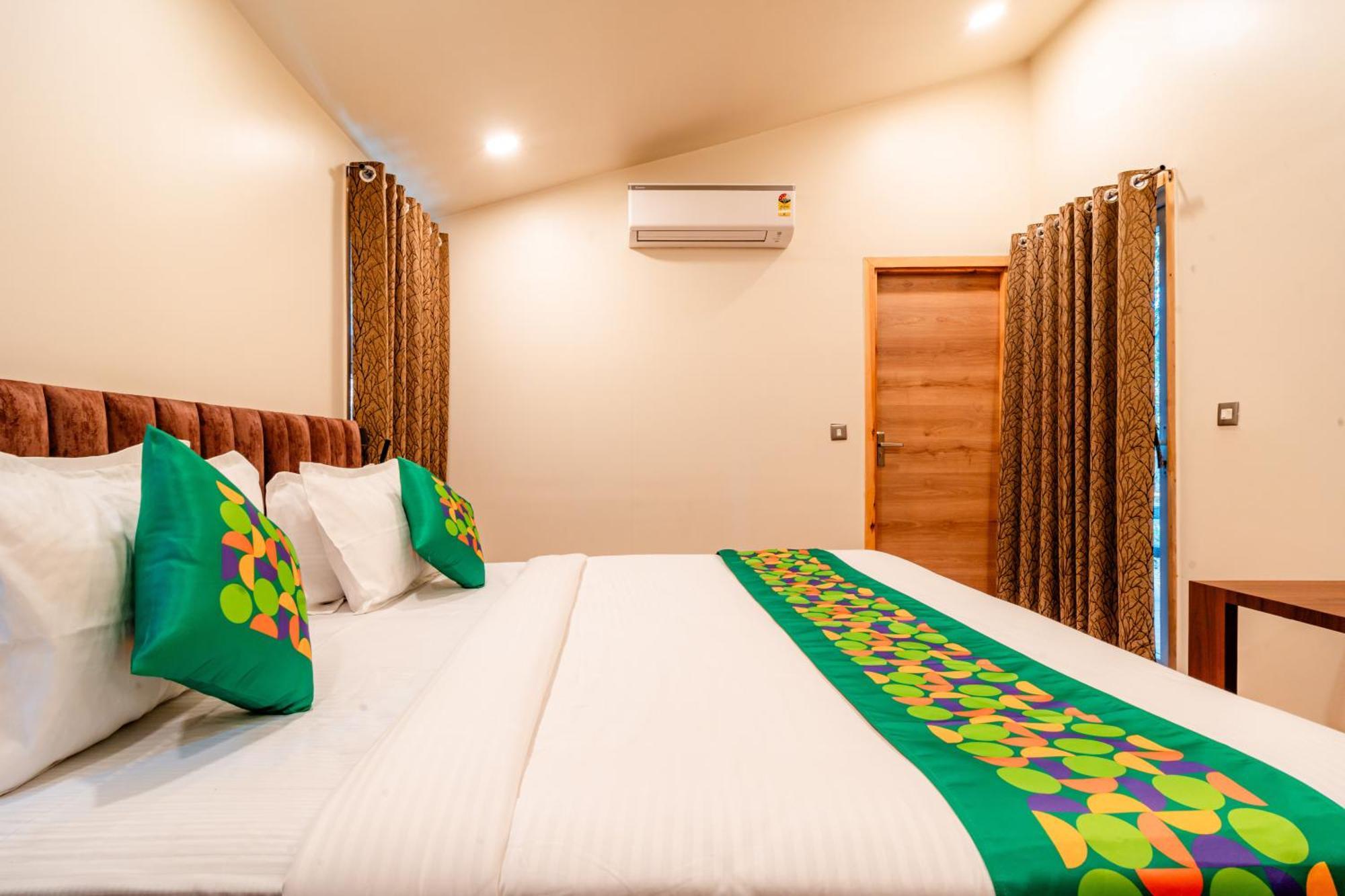 Treebo Premium Mowgli'S Den, Pench Hotel Khawasa Exterior photo