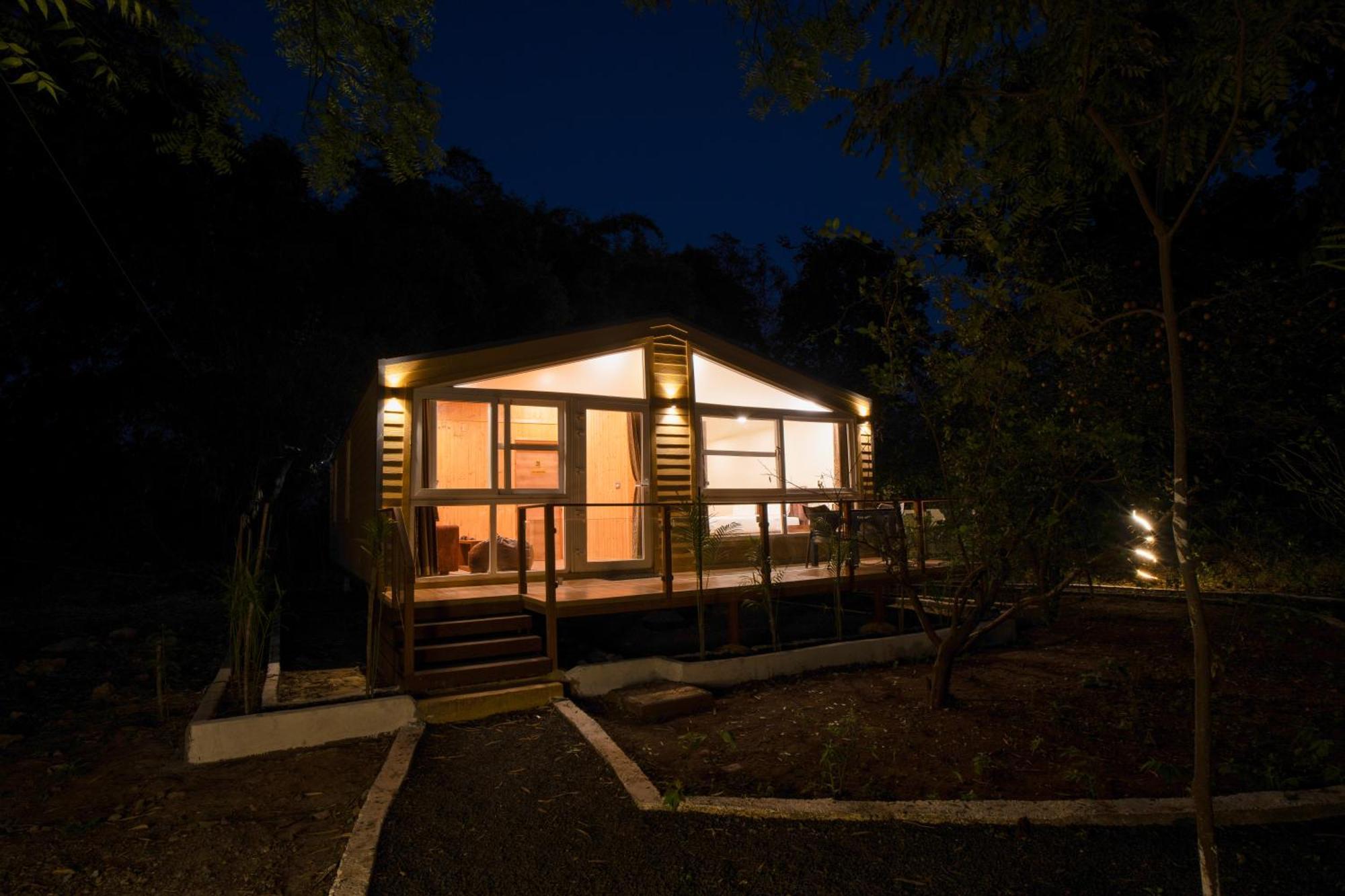 Treebo Premium Mowgli'S Den, Pench Hotel Khawasa Exterior photo